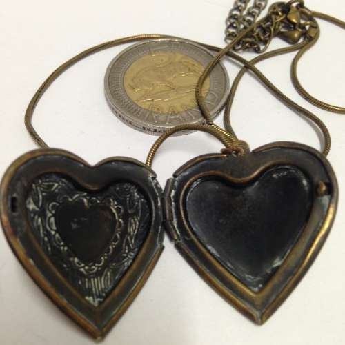 Necklace -LOCKET Heart Double sided hinged+snake Chain gold  tone
