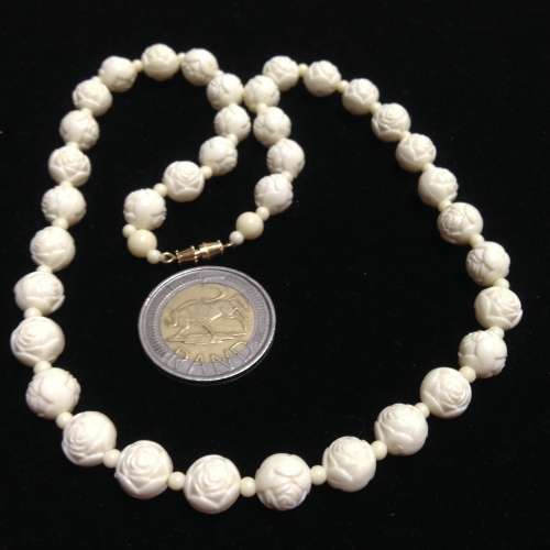 Necklace - 1950-60`s Roses shape Composite beads LOOK At My BUY NOW LISTINGS NO WAITING