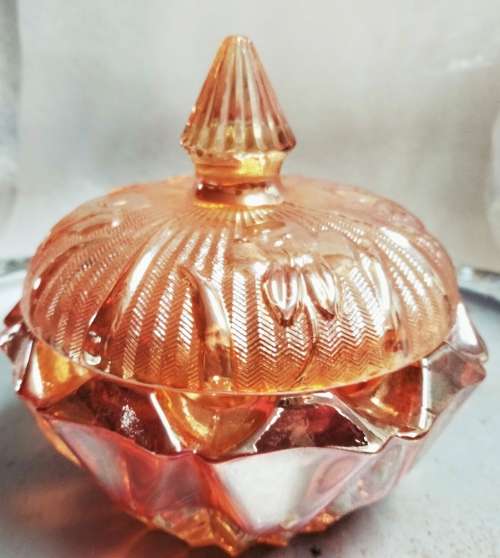 2 items Carnival glass 1 trinket bowl + 1 Jeannette glass lid lovely finial not set
