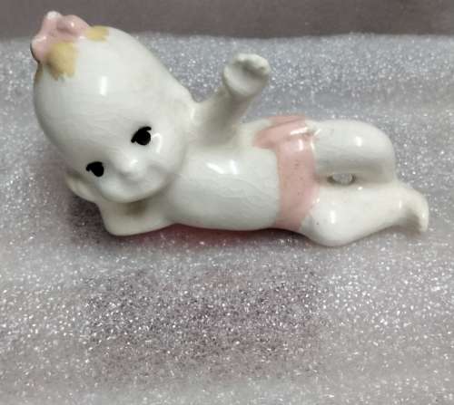 Piano baby figurine reclining crazing*Look At My BUY NOW Listing*NO WAITING