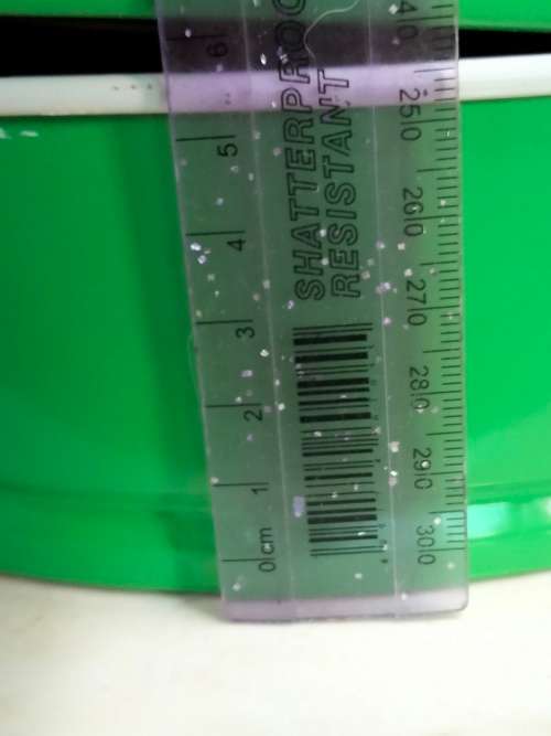 2 metal round cake tins  Lovely colour 1 need`s TLC needed