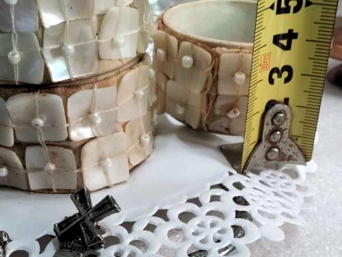 Serviette Rings - 8 Mother of Pearl bead trim