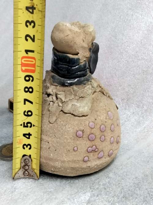 Bespoke art Vulture Pottery  Great sense of humour Unsigned  (In Style of artist Jane Adams)