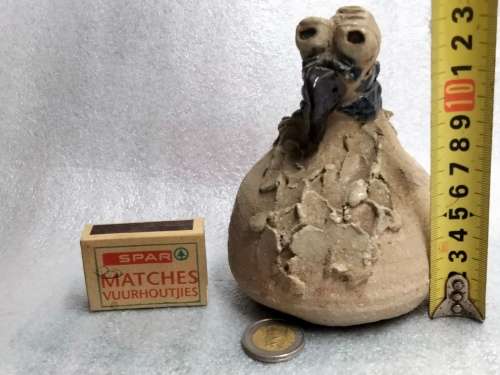 Bespoke art Vulture Pottery  Great sense of humour Unsigned  (In Style of artist Jane Adams)