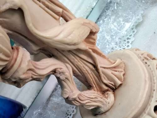 LADY ORIENTAL - Intricately carved details  COMPOSITE materials