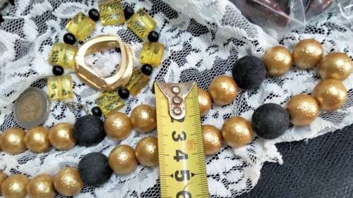 Necklace+Scarf ringbracelet-beads black +Gold smaller bracelet Acrylic+Scarf holder gold tone metal
