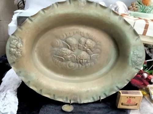 Reynolds Angeles  Dish 4 bun feet  LOOK At My BUY NOW LISTINGS NO WAITING