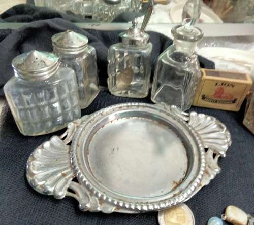 Cruet Set 4 Glass bottles+stopper+ 3metal lids Mustard Spoon LOOK At My BUY NOW items NO WAITING
