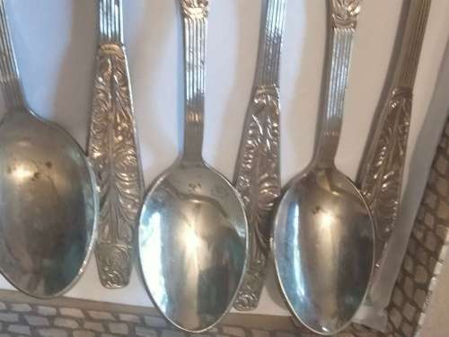9 items -Novalux Holland 6 Tea Spoons +3 Cake forks+Dutch Box not original