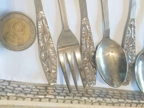 9 items -Novalux Holland 6 Tea Spoons +3 Cake forks+Dutch Box not original