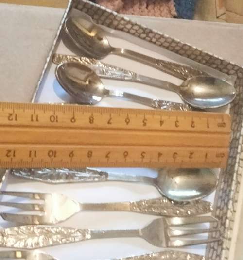 9 items -Novalux Holland 6 Tea Spoons +3 Cake forks+Dutch Box not original