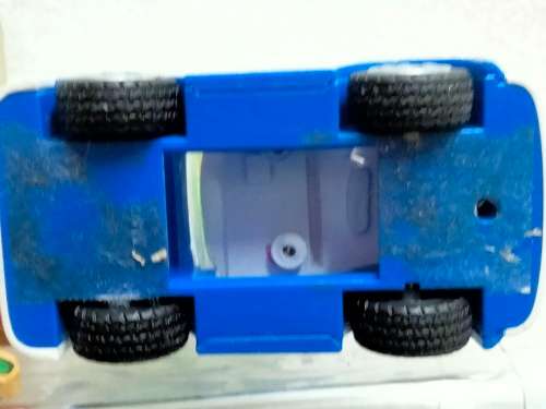 CAR+Mickey+Minnie Mouse in damage+1 McDonalds +3 small Toys*LOOK at My BUY NOW items NO WAIT