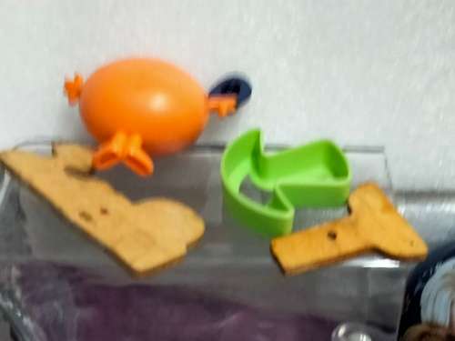 CAR+Mickey+Minnie Mouse in damage+1 McDonalds +3 small Toys*LOOK at My BUY NOW items NO WAIT