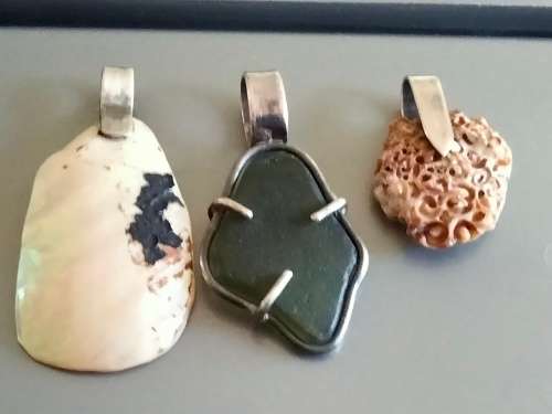 3 Sterling .925 - 2 shell+1 worn SEA Glass tests Silver Sea Treasures  - All 1 BID