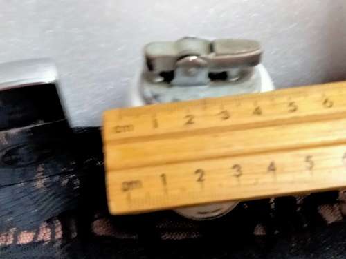 2 LIGHTERs STORMERS STAR +Porcelain table lighter Not Working LOOK At My BUY NOW LISTINGS NO WAITING