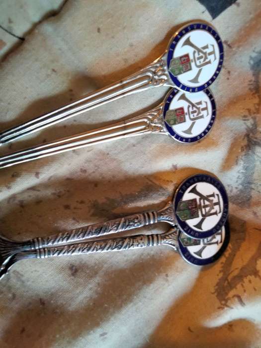 17-Enameled Emblem 13 TRANSVAAL SE-VROUE LANDBOU UNIE Spoon+Cake fork LOOK At my BUY NOW NO WAITING