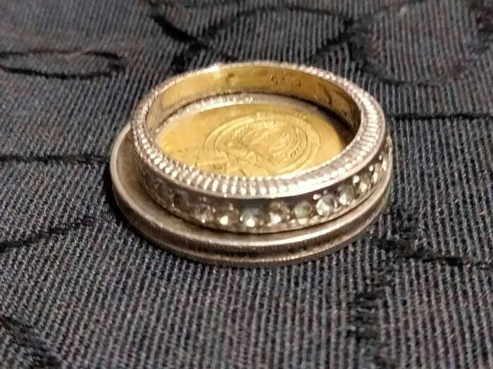 RING S925 Sterling lots crystals Top+sides nice ribbed  LOOK At My BUY NOW LISTINGS NO WAITING