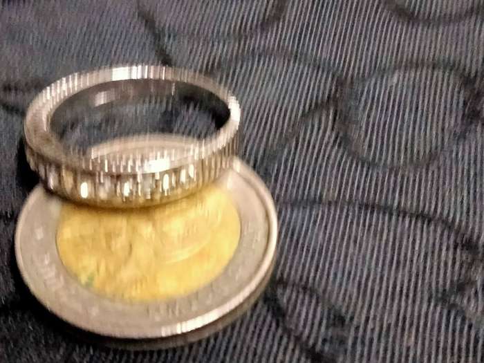 RING S925 Sterling lots crystals Top+sides nice ribbed  LOOK At My BUY NOW LISTINGS NO WAITING