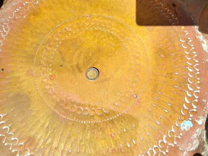 1 LARGE Round  BRASS TRAY 70 cm diam. depth 6 cm*Showing Ware *LOOK At My BUY NOW *NO WAITING
