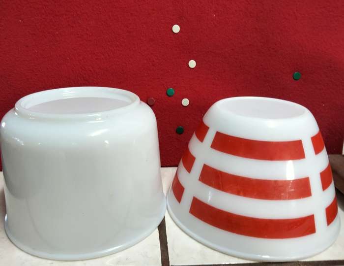 2 Milk Glass Bowls Red stripe OPALEX+Plain Great KITCHENALIA decor LOOK At My BUY NOW - NO WAITING