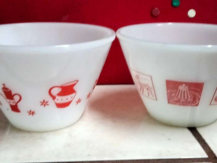 3 Milk Glass Mixing Bowls Decor Novelty green JAJ England LOOK AT MY BUY NOW LISTINGS NO WAITING