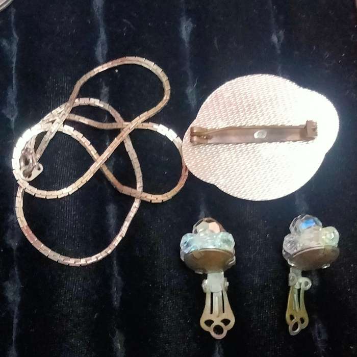 3 Items *1950/60s EARRINGS Clip on Rhinestone stone cut glass Crystals +Brooch+Chain silver tone