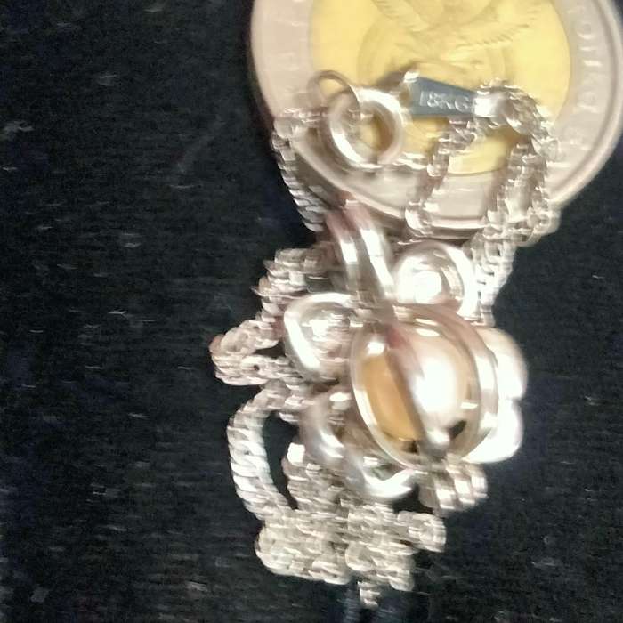 Necklace 18 KGP stamp on Chain bale pearl inside Key Cage 18 KGP LOOK At My BUY NOW NO WAITING
