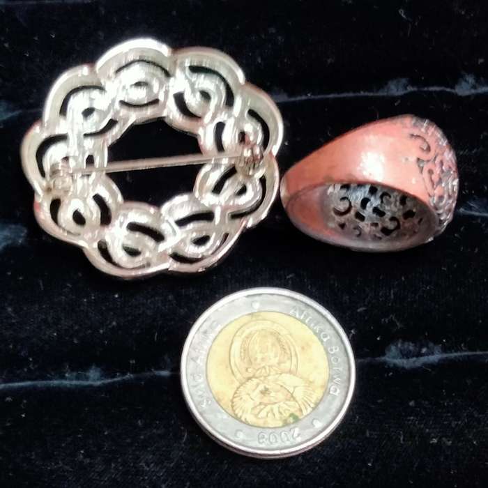 BROOCH SilvCeltic knot  Circle brooch+ Vintage ring cop metal LOOK At My BUY NOW LISTINGS NO WAITING