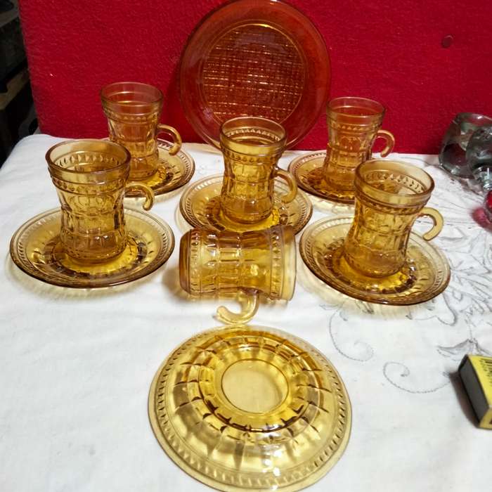 6 Amber glass Cups+saucers small* hook handle Turkish style LOOK At All My BUY NOW ltems NO WAITING