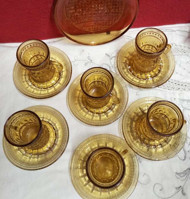 6 Amber glass Cups+saucers small* hook handle Turkish style LOOK At All My BUY NOW ltems NO WAITING
