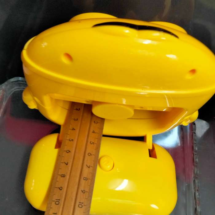 MINION Fan hard plastic NOT working  Look at my Buy Now listings No Waiting