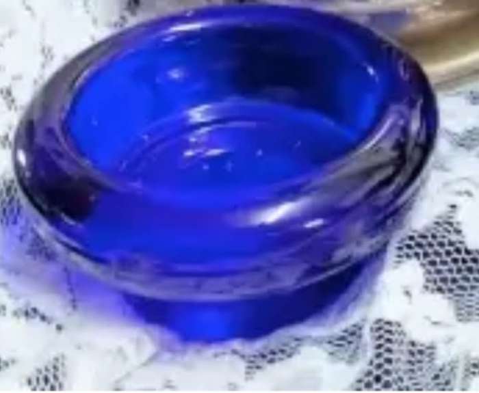 1 Cobolt glass Candle holder Small Vovite Tea Light or Taper-Thick sturdy 184gr this must be Swedish