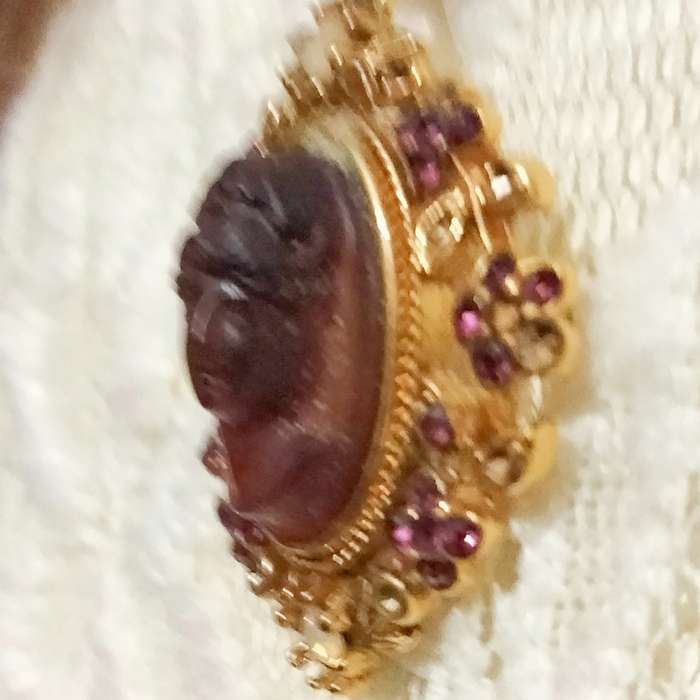 Necklace glass Amethyst 3D head+ shoulder edges Rhinestone Look at my Buy Now listings No Waiting
