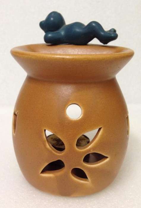 Ceramics T lite holder andtop for heating fragrant oils