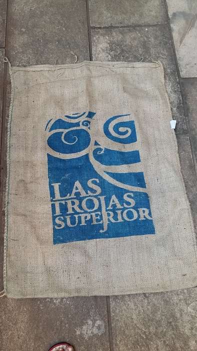 COFFEE SACKS FOR USE IN UPHOLSTERY