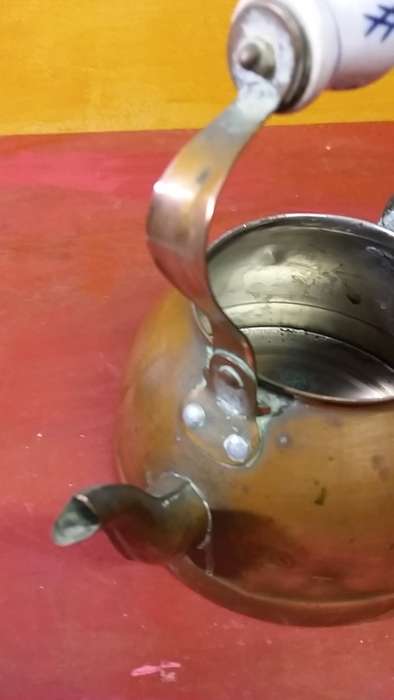 BEAUTIFUL COPPER KETTLE WITH CERAMIC HANDLE, NO LID