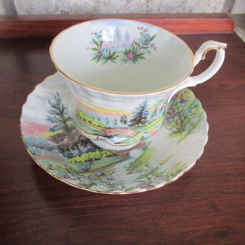 ROYAL ALBERT DUO   COUNTRY SCENES  DOVEDALE