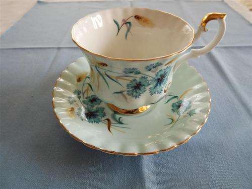 ROYAL ALBERT TEA DUO IN BEAUTIFUL CORNFLOWER PATTERN IN SHADES OF BLUE .PLEASE READ ,,,,