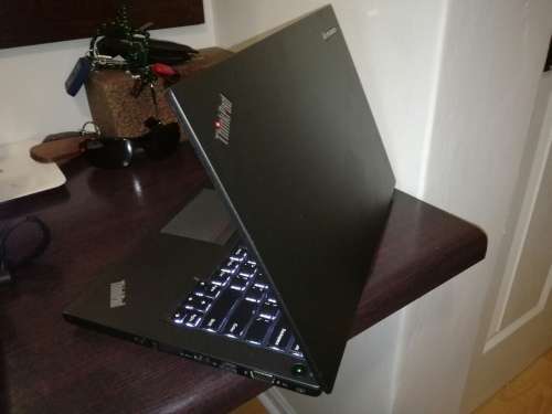 VERY LATE*stunning*LENOVO THINKPAD i5-5300*R33000 RETAIL*3G*8GB RAM*DUAL BATTERIES*BACKLIT KEYBOARD*