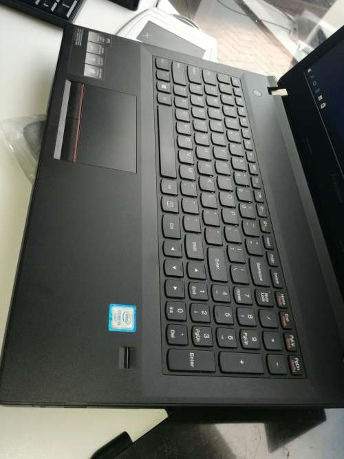 *GREAT SPEC*LENOVO E51*i5-6200U*6TH GEN i5*500gb SSHD*4GB RAM*HD DISPLAY*