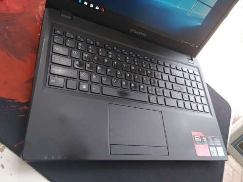 **MONSTROUS GAMING!!!**GIGABYTE P15*NVIDIA GTX*QUAD CORE*8GB RAM*IPS FHD**8GB*1000G/128GB SSD*