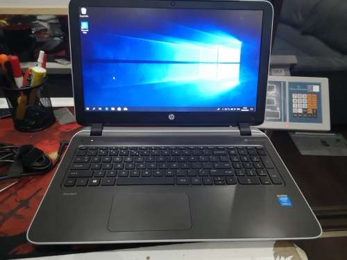 *Beautiful HP PAVILION 15*BEATS AUDIO*i3-4030U*4TH GEN*DVD WRITER*6GB RAM*1000GB HDD*HD DISPLAY*