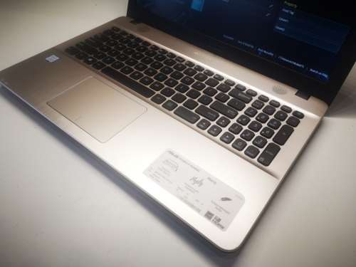 VERY HIGH SPEC!*7TH GEN i5*ASUS F541U*i5-7200u*LATEST 7TH GEN i5*240GB SSD*8GB DDR4*TRU2LIFE DISPLAY