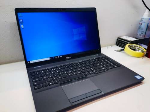 QUAD CORE*DELL LATITUDE 5500*i5-8265U*16GB*UHD 620*256GB SSD*FULL HD*