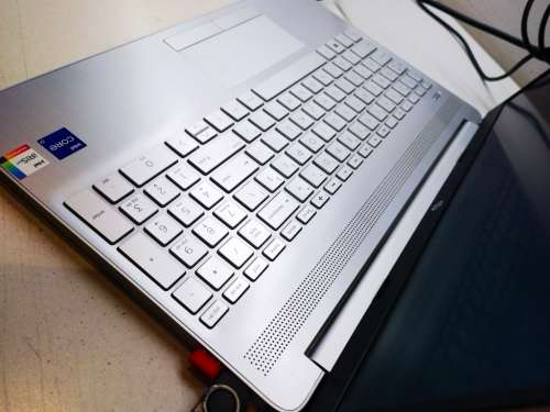 11TH GEN BEAST!*HP NOTEBOOK 15*i7-1165G7*16GB DDR4*512GB NVME*1000GB HDD*FHD*G7 GRAPHICS*WARRANTY