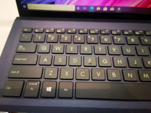 AS BRAND NEW!*ASUS EXPERTBOOK L1500*RYZEN 3-3200U*8GB DDR4*512GB SSD*FHD*RX VEGA 3 GRAPHICS*WARRANTY