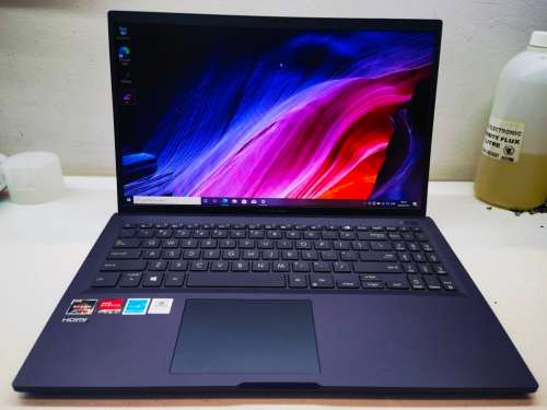 AS BRAND NEW!*ASUS EXPERTBOOK L1500*RYZEN 3-3200U*8GB DDR4*512GB SSD*FHD*RX VEGA 3 GRAPHICS*WARRANTY