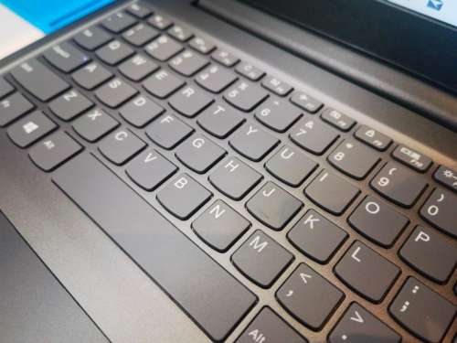 BEAST!*2020 Model*QUAD CORE 10TH GEN i5*LENOVO S145*i5-1035G1*8GB DDR4*256GB SSD*1000GB HDD*