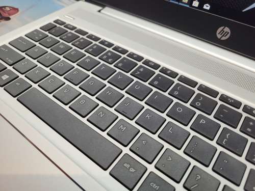 ULTIMATE BEAST!*HP PROBOOK 450 G7*i7-10510u*16GB DDR4*256GB SSD*FHD*NVIDIA MX130*