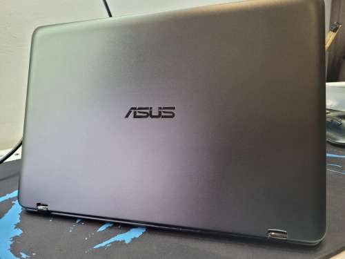 HIGH SPEC i7*TOUCHSCREEN*ASUS X630U*i7-7500u*8GB DDR4*256GB SSD*FHD*360 FLIP, ROTATE